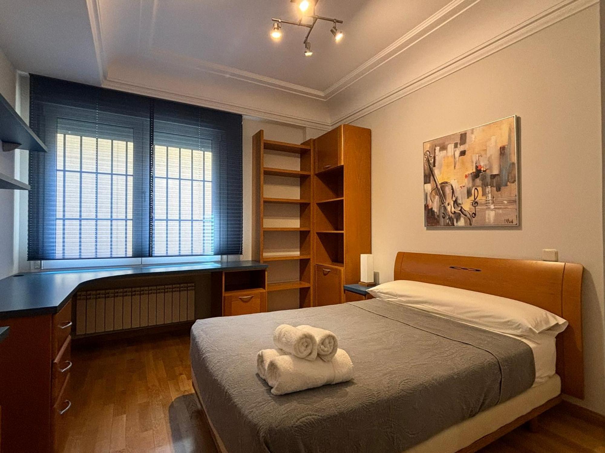 Gran Via 55 Apartment Madrid Ngoại thất bức ảnh